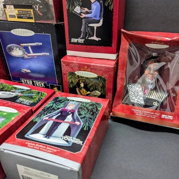 STAR TREK Hallmark Keepsake Ornaments Lot 19 Spock Borg Data Riker Janeway Rio - Picture 6 of 6